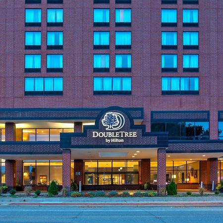 Doubletree By Hilton Lansing Hotel Екстериор снимка